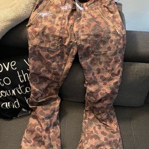 Burton S Snowboarding pants